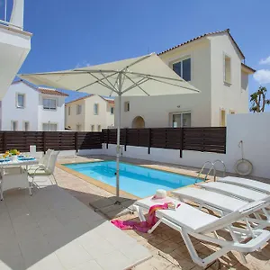  Villa Clematis